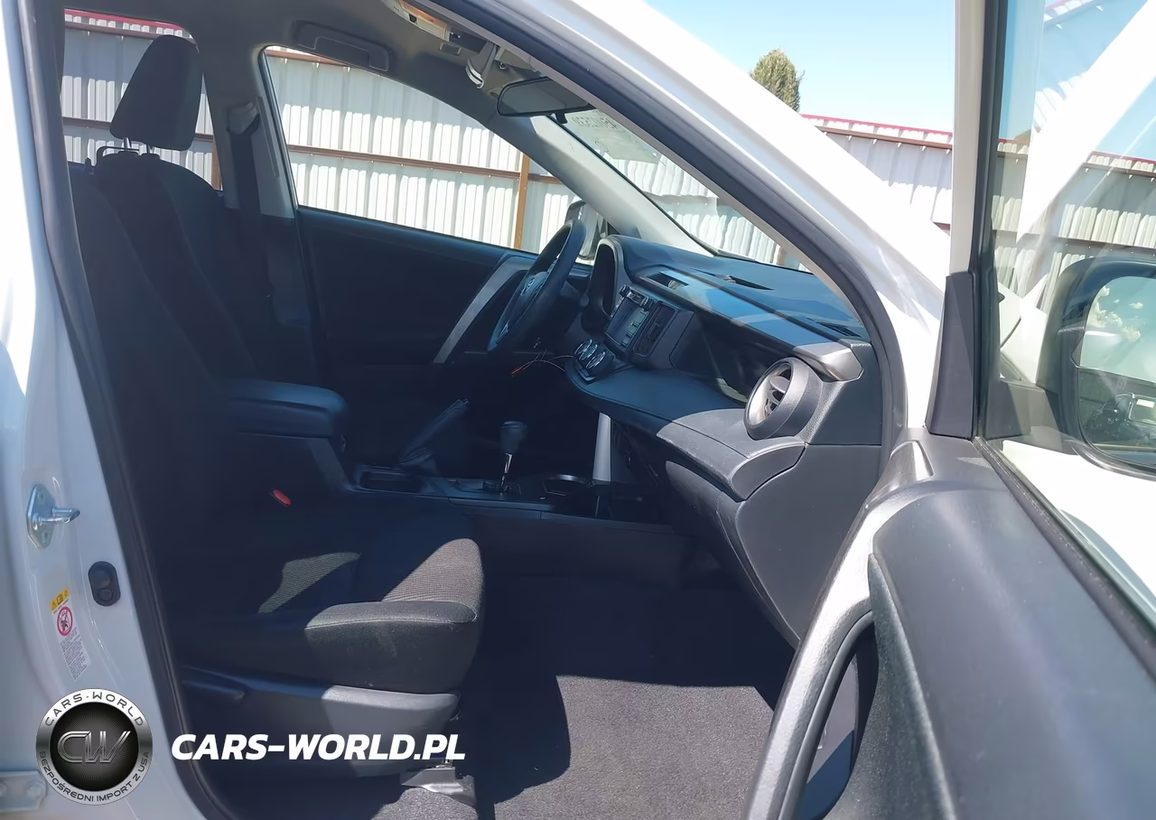 2018 Toyota Rav4 Le VIN:JTMBFREV1JJ242811 - 5