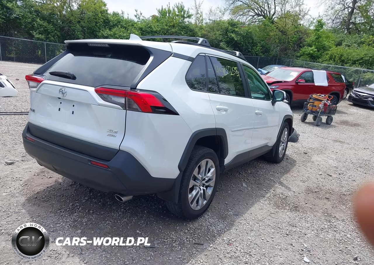 2025 Toyota Rav4 Xle Premium VIN:2T3A1RFV5SW552309 - 4