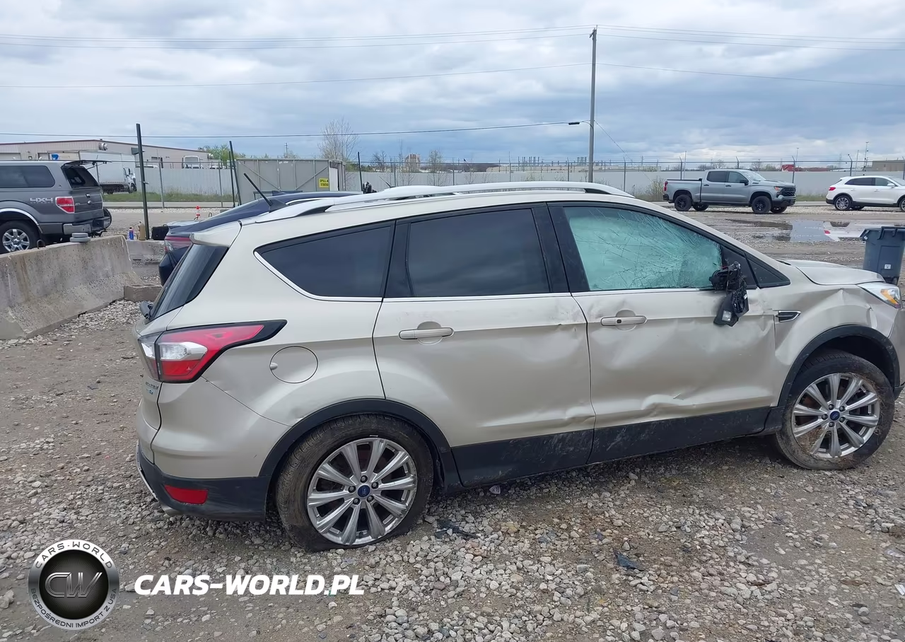 2018 Ford Escape Titanium VIN:1FMCU9J92JUB10833 - 14