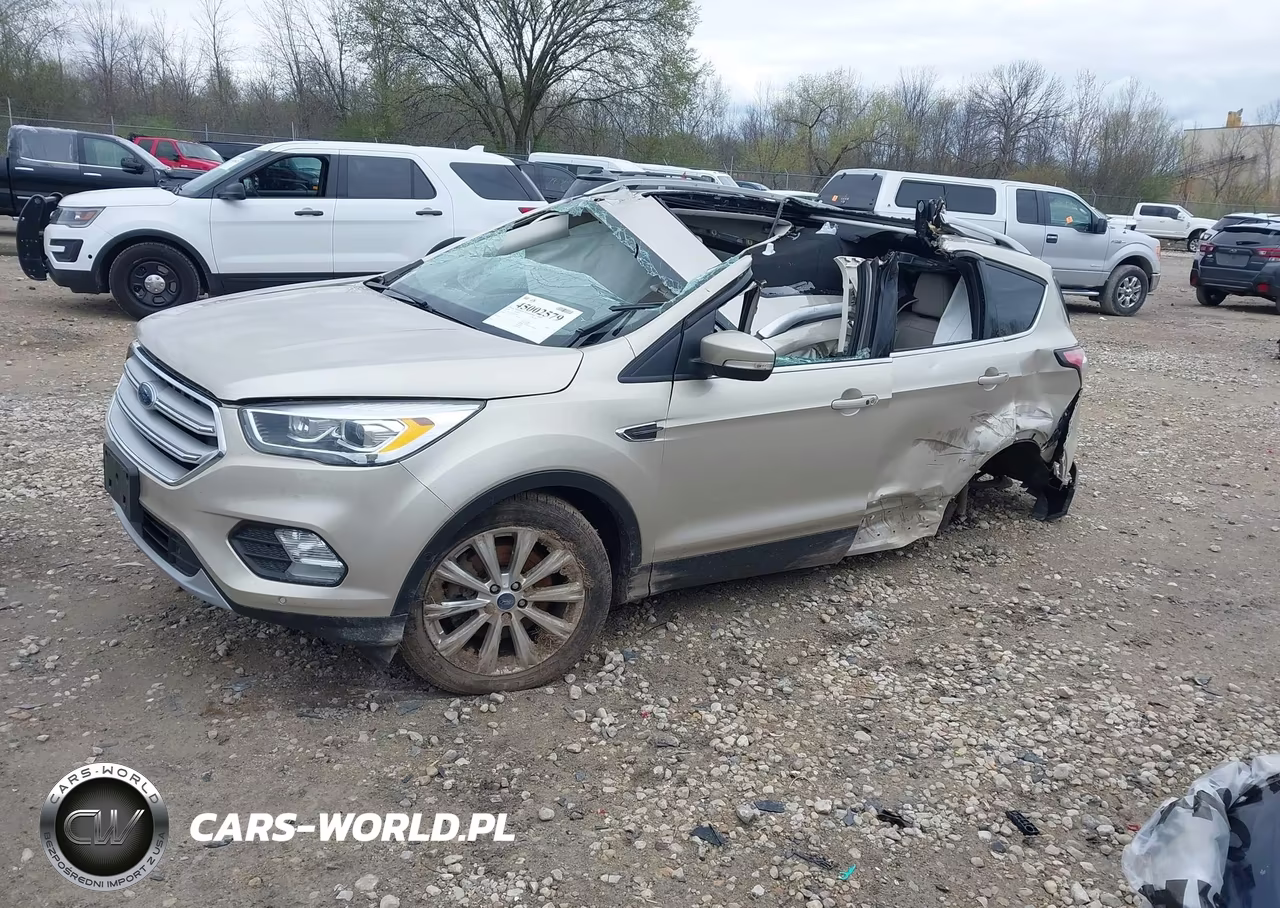 2018 Ford Escape Titanium VIN:1FMCU9J92JUB10833 - 2