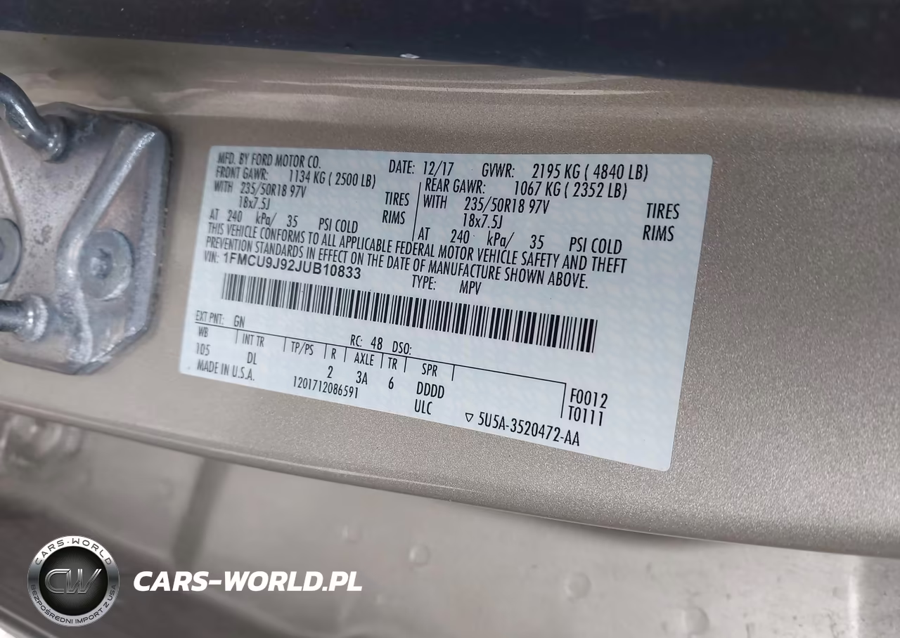 2018 Ford Escape Titanium VIN:1FMCU9J92JUB10833 - 9