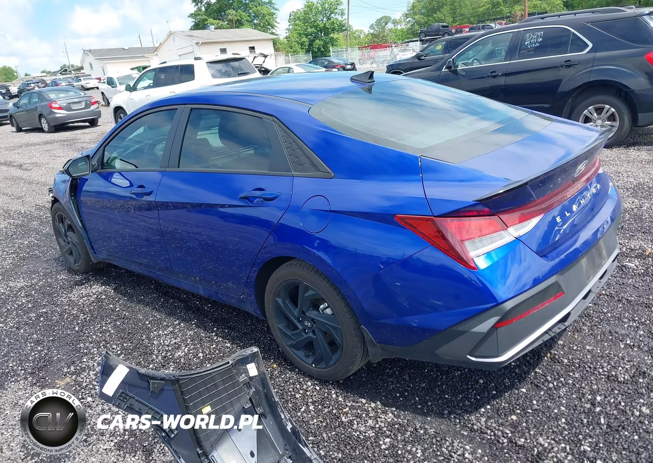 2026 Hyundai Elantra Sel Sport VIN:KMHLM4DG1TU102254 - 3