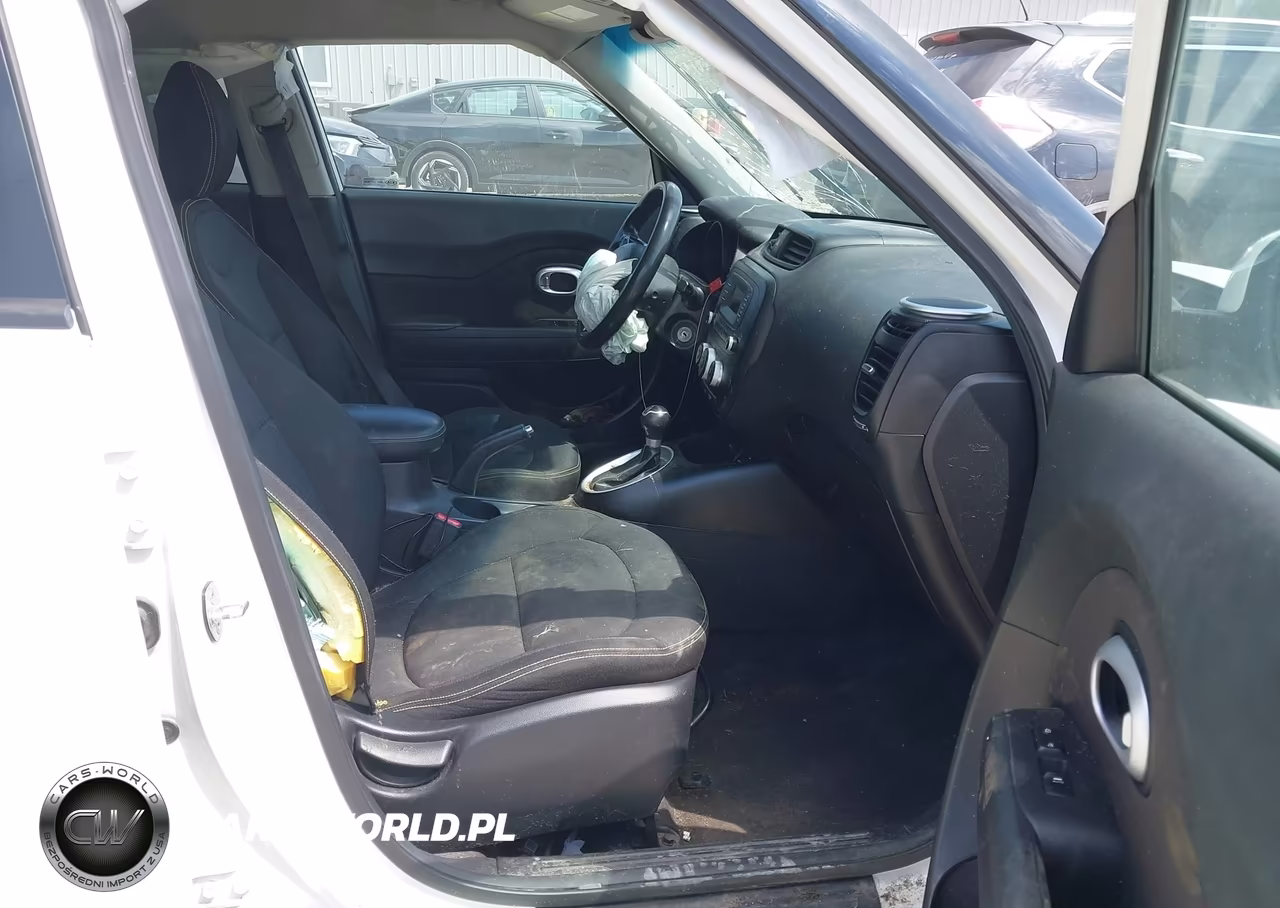 2015 Kia Soul + VIN:KNDJP3A54F7190087 - 5