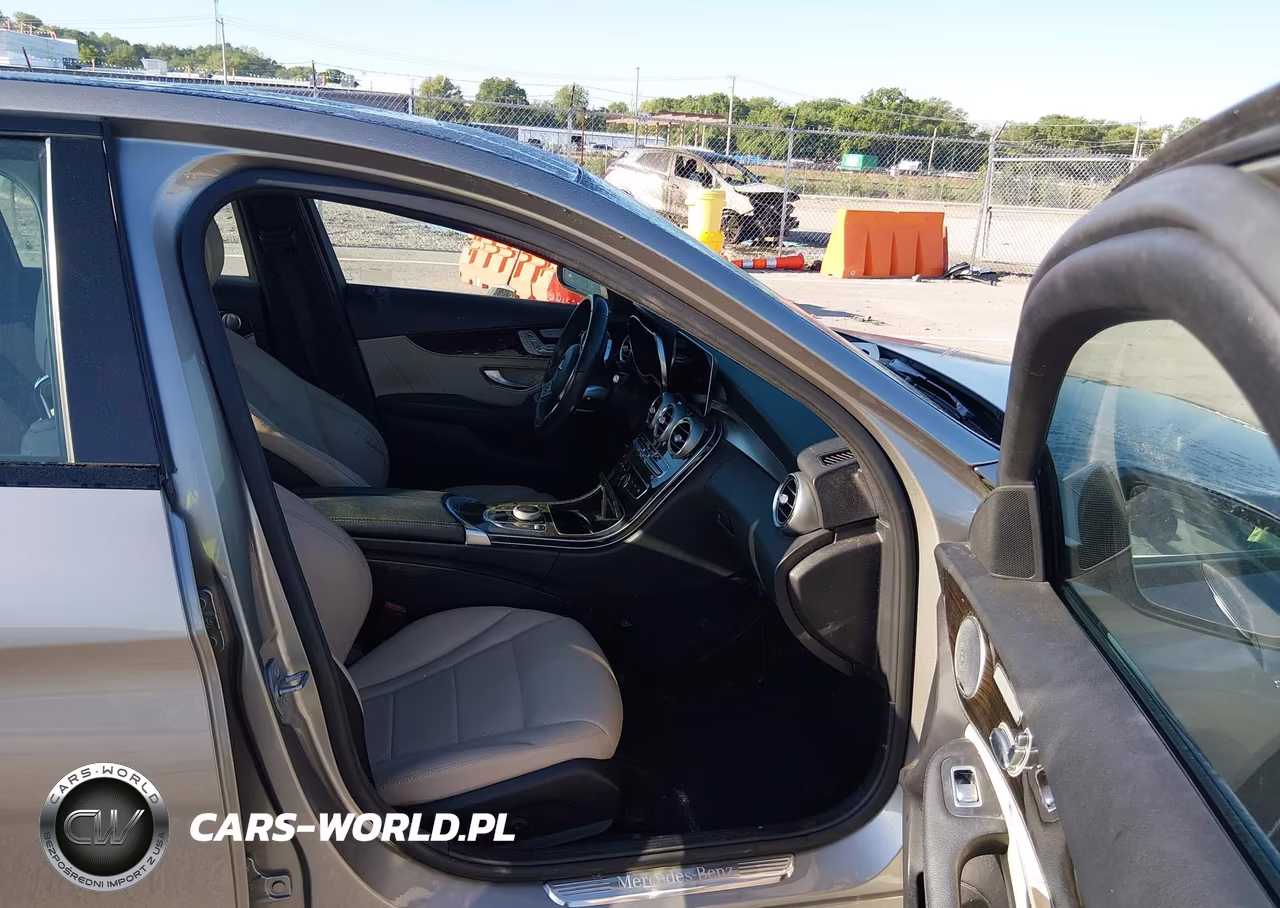 2019 Mercedes-Benz C 300 4Matic VIN:55SWF8EB6KU315406 - 5