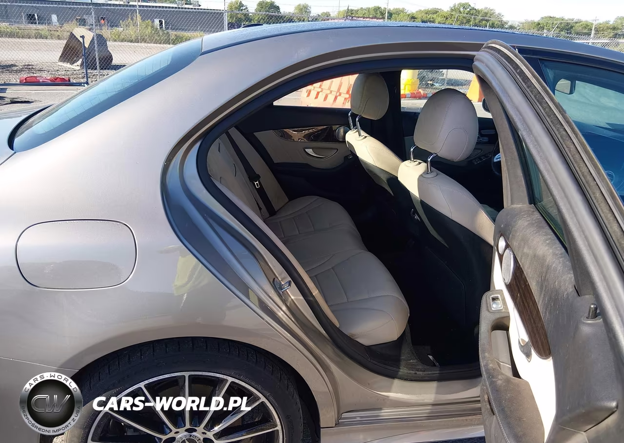 2019 Mercedes-Benz C 300 4Matic VIN:55SWF8EB6KU315406 - 8
