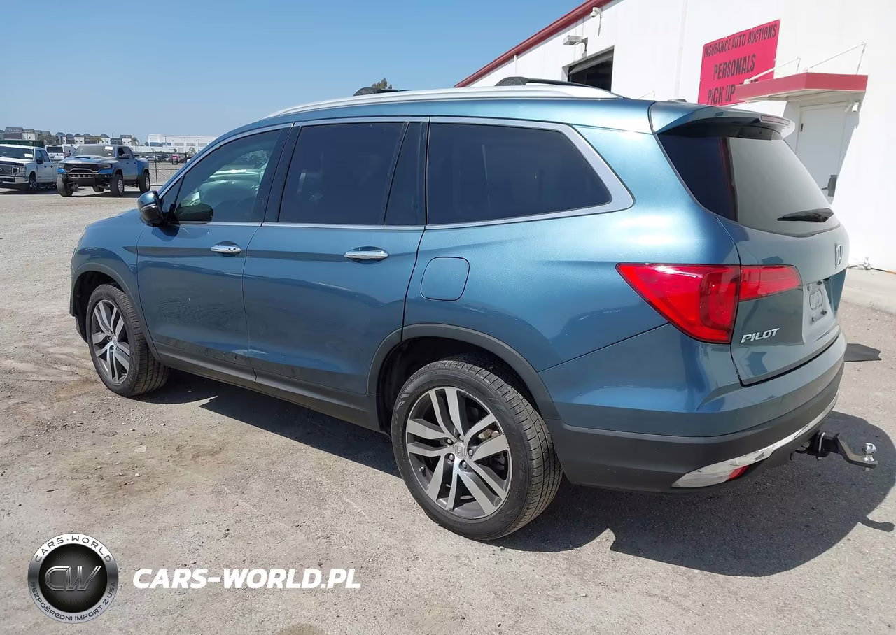 2016 Honda Pilot Elite VIN:5FNYF6H02GB040620 - 3