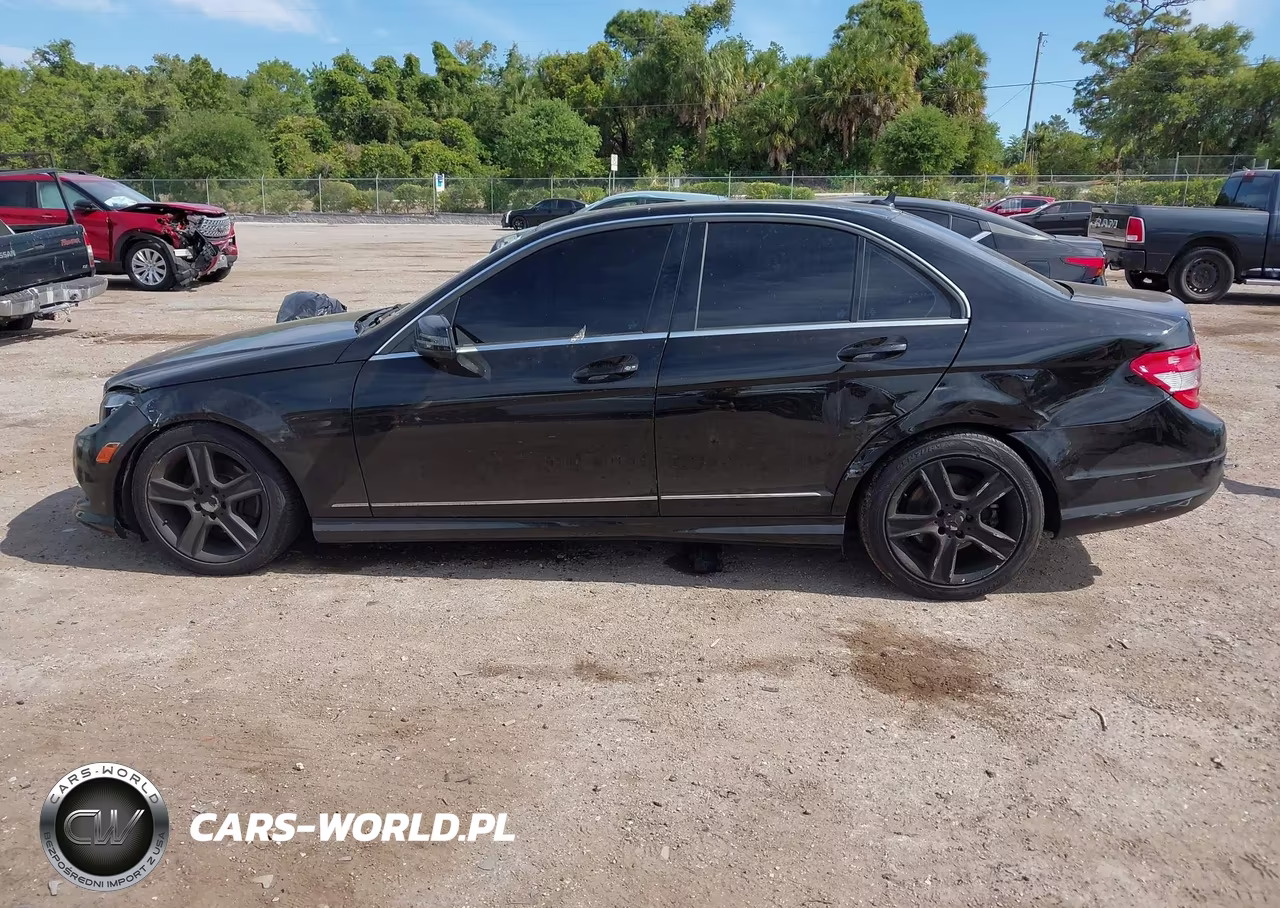 2011 Mercedes-Benz C 300 Sport 4Matic VIN:WDDGF8BB1BR171743 - 14