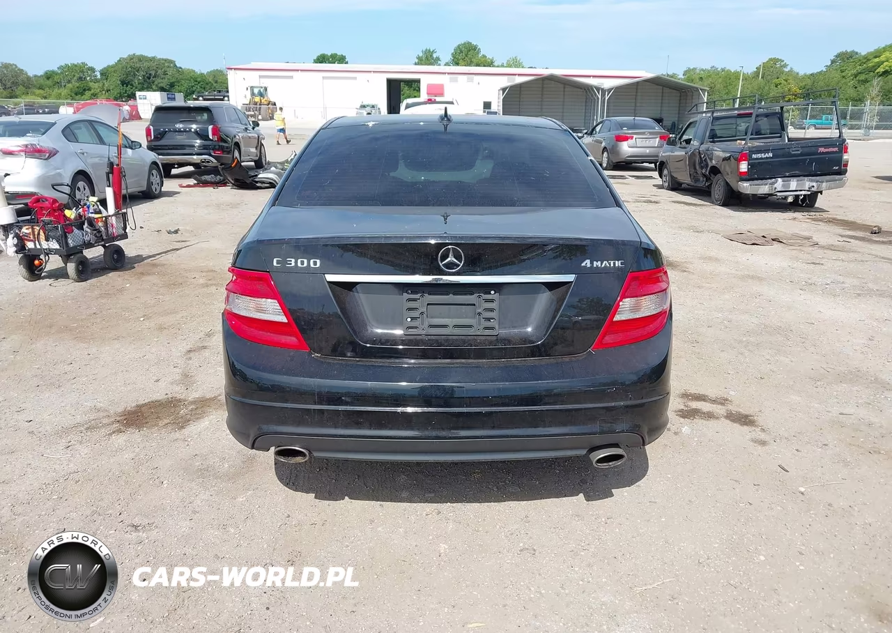 2011 Mercedes-Benz C 300 Sport 4Matic VIN:WDDGF8BB1BR171743 - 16