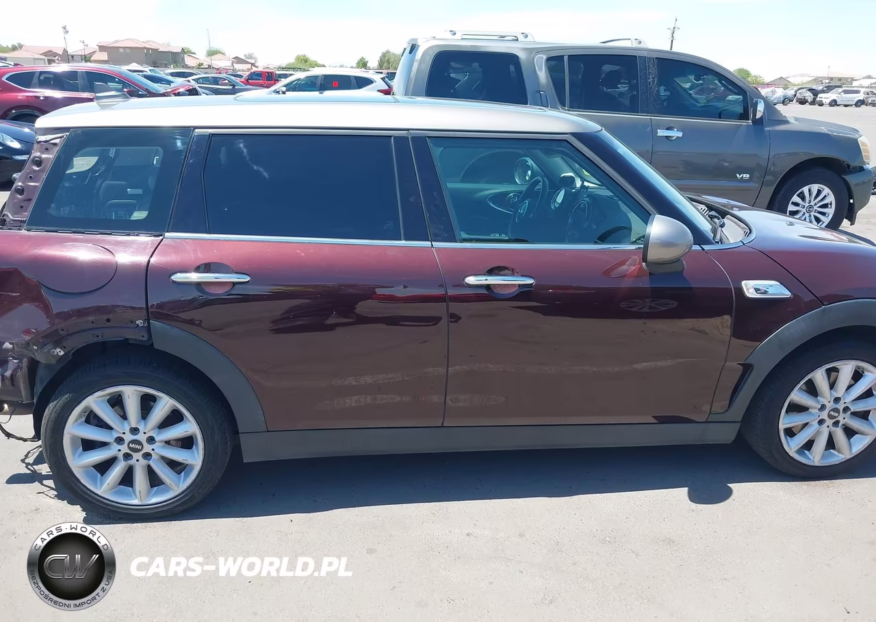 2018 Mini Cooper S Clubman VIN:WMWLN9C52J2E51107 - 14