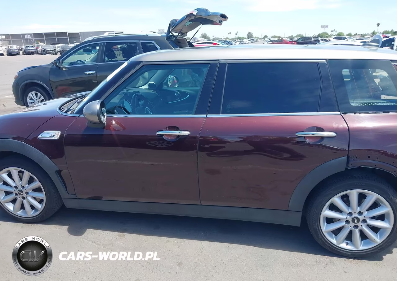 2018 Mini Cooper S Clubman VIN:WMWLN9C52J2E51107 - 15