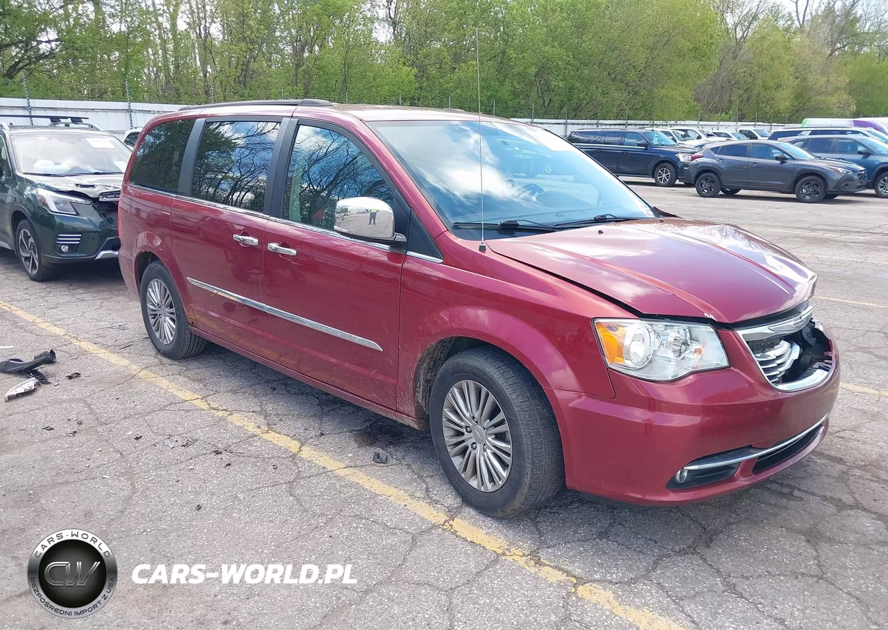2014 Chrysler Town & Country Touring-L