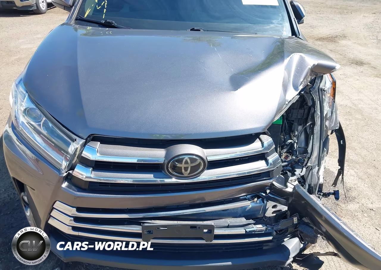 2018 Toyota Highlander Limited VIN:5TDDZRFH1JS877040 - 10