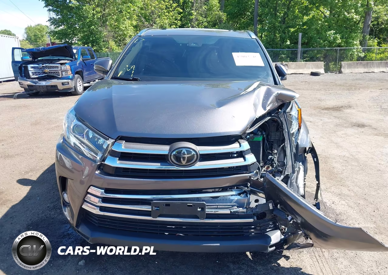 2018 Toyota Highlander Limited VIN:5TDDZRFH1JS877040 - 12