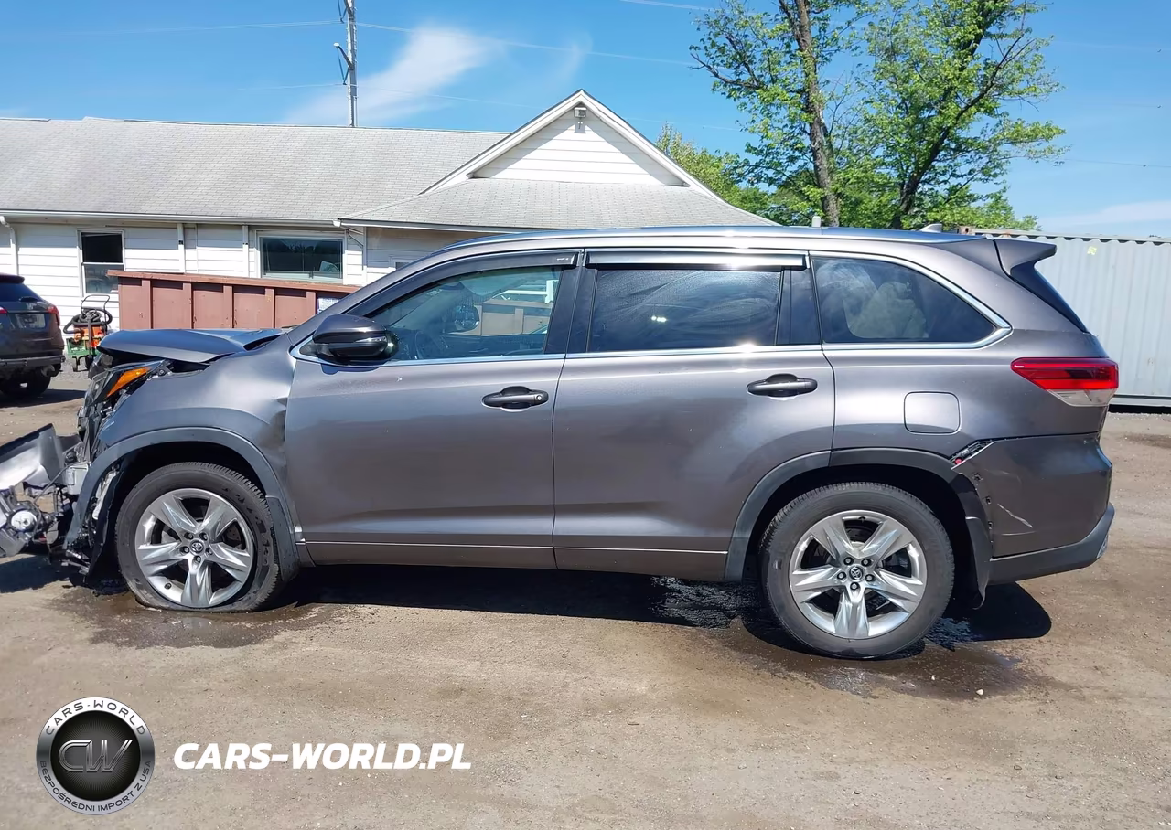 2018 Toyota Highlander Limited VIN:5TDDZRFH1JS877040 - 14
