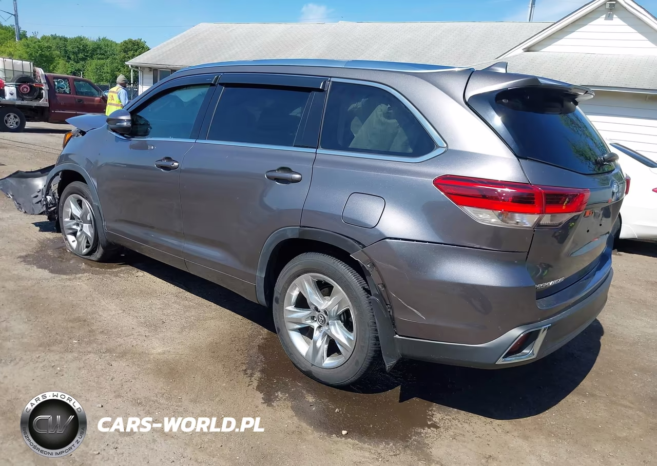2018 Toyota Highlander Limited VIN:5TDDZRFH1JS877040 - 3