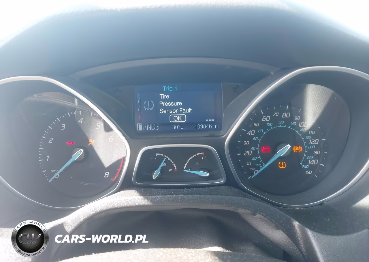 2012 Ford Focus Se VIN:1FAHP3F22CL228082 - 7