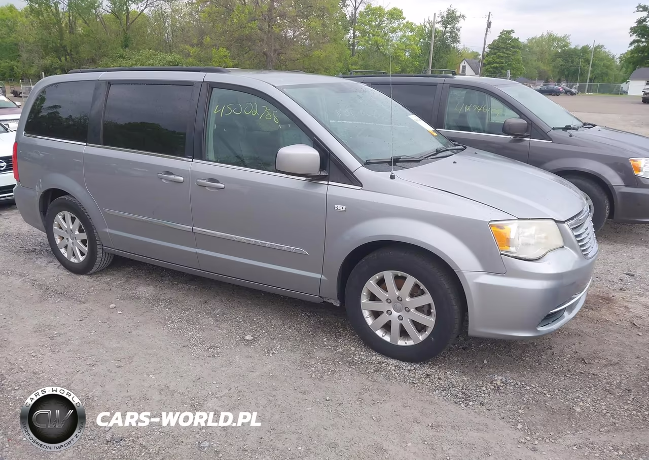 2014 Chrysler Town & Country Touring