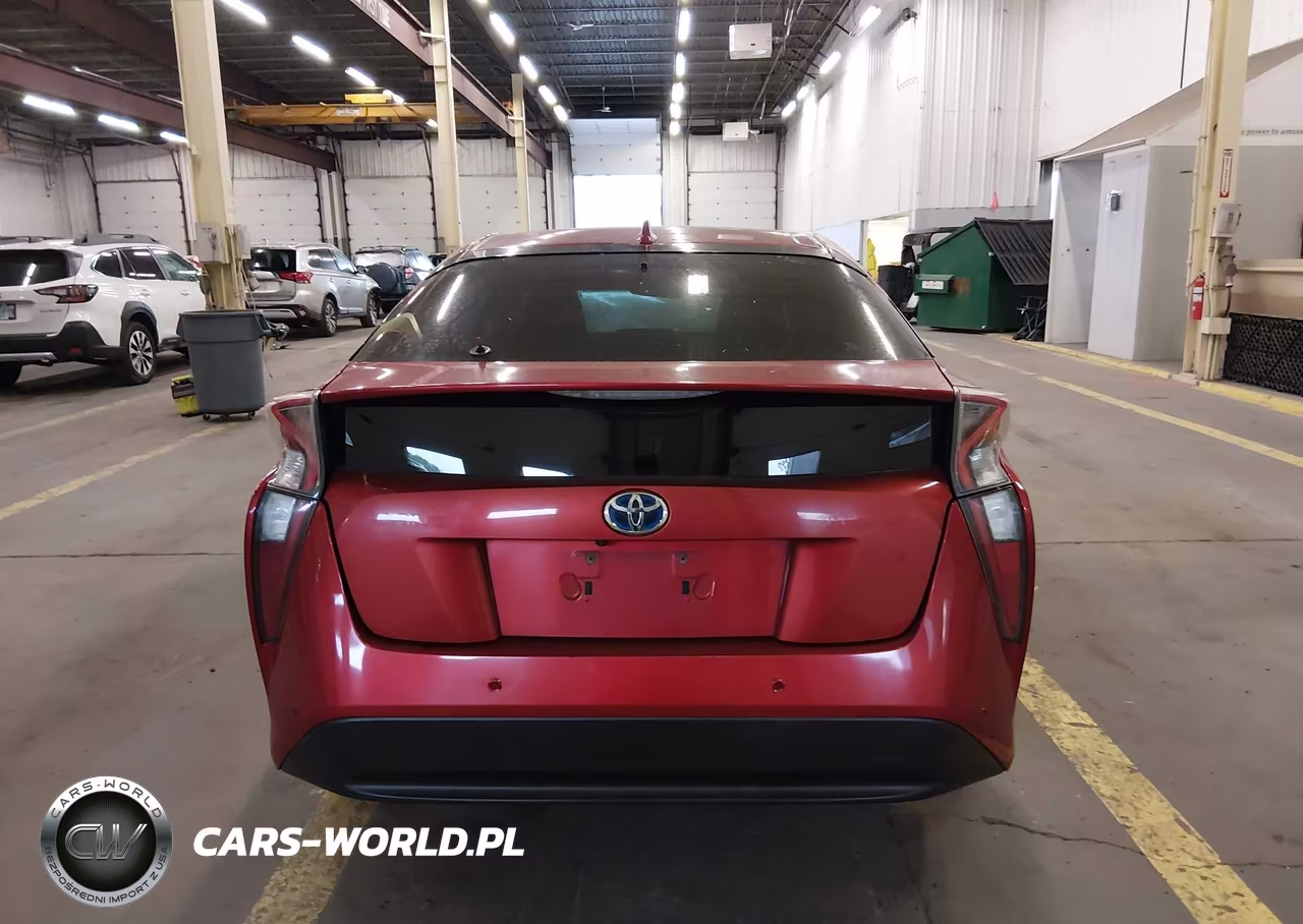 2018 Toyota Prius Two VIN:JTDKBRFU4J3583013 - 16