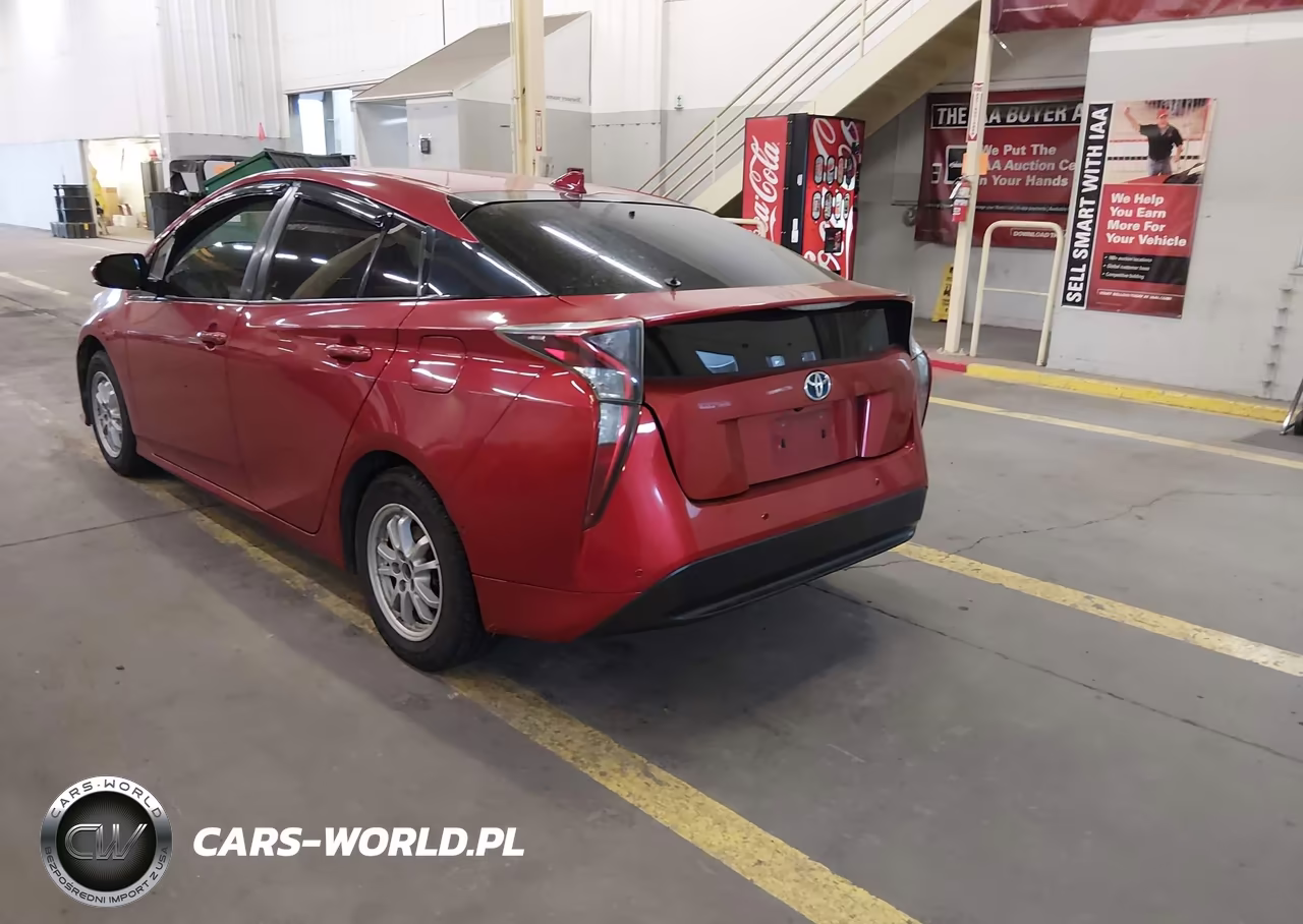 2018 Toyota Prius Two VIN:JTDKBRFU4J3583013 - 3