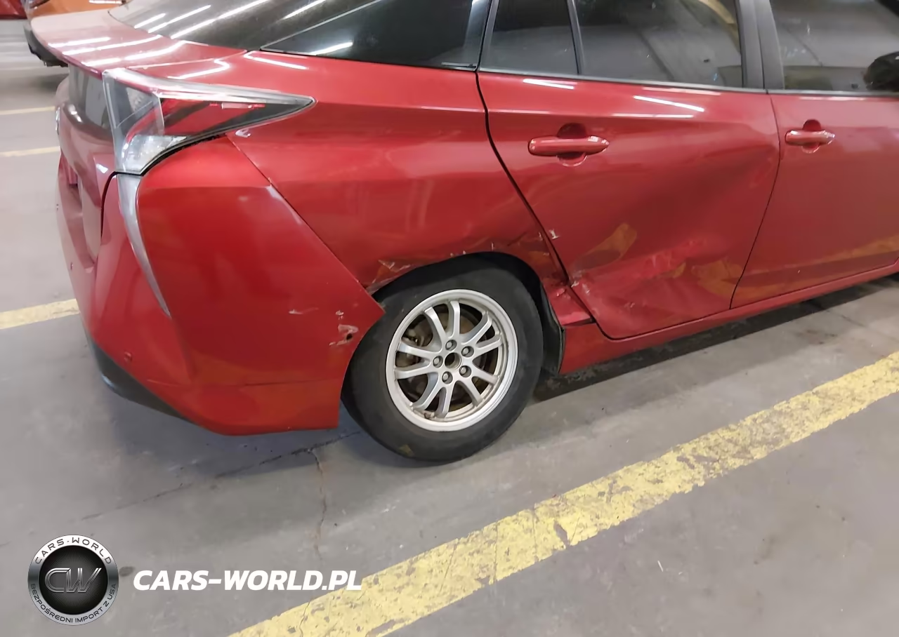 2018 Toyota Prius Two VIN:JTDKBRFU4J3583013 - 6