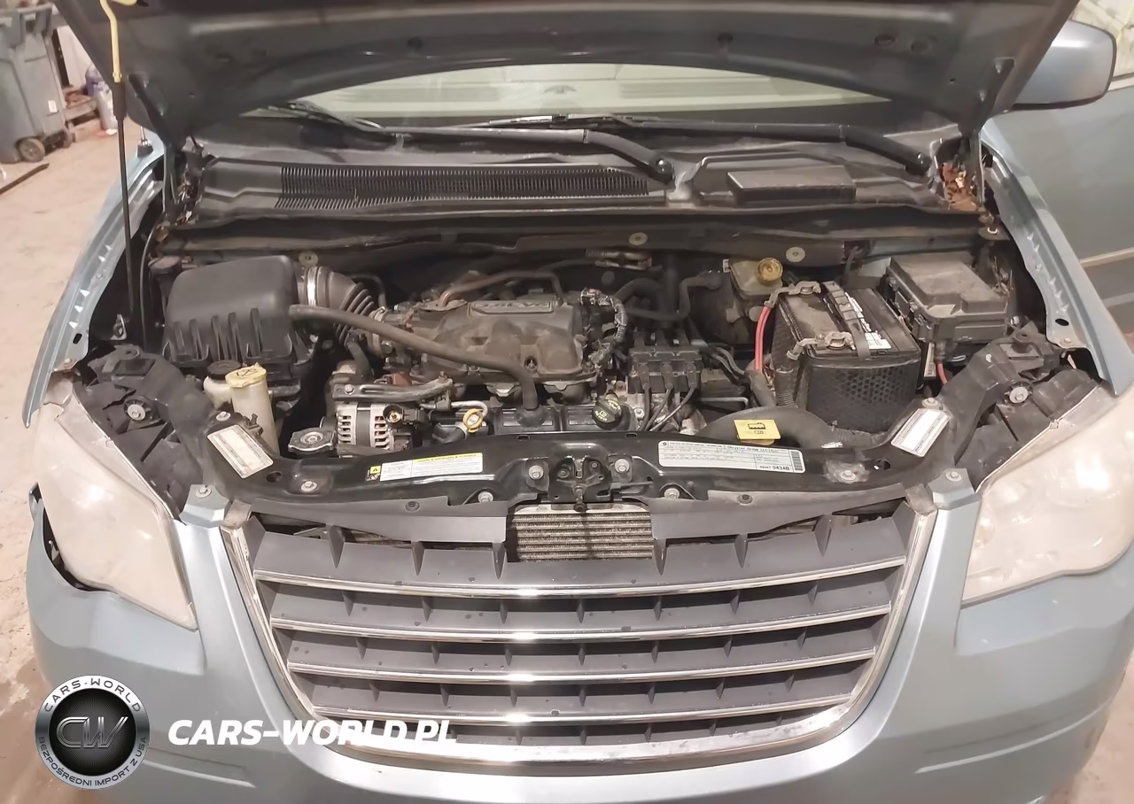 2010 Chrysler Town & Country Touring VIN:2A4RR5D18AR136374 - 10