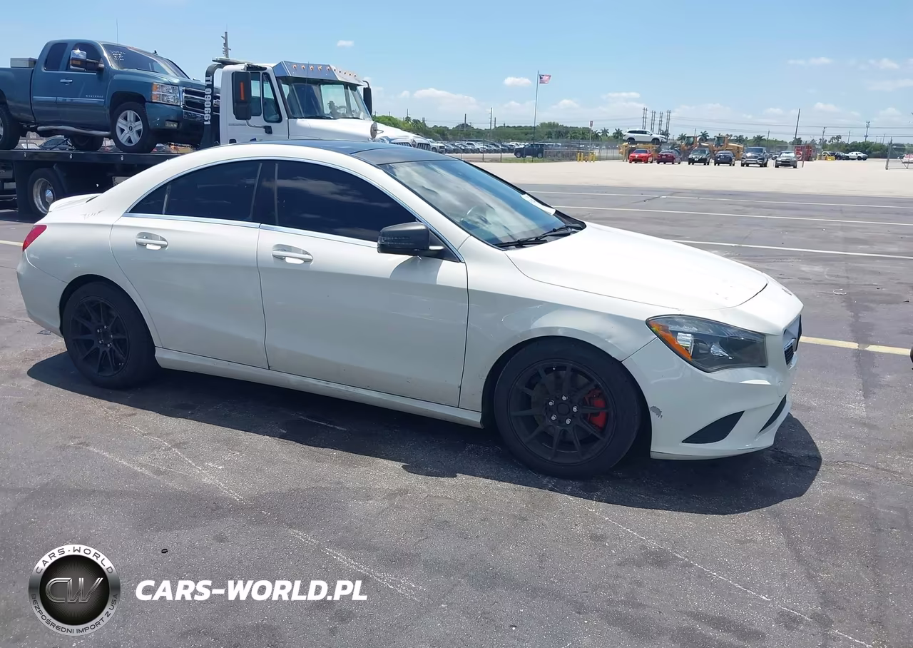 2016 Mercedes-Benz Cla 250 4Matic – zdjęcie 1 z 16