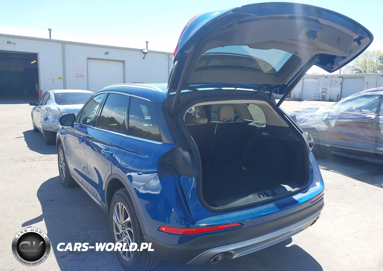 2021 Lincoln Corsair Standard VIN:5LMCJ1D98MUL17721 - 3