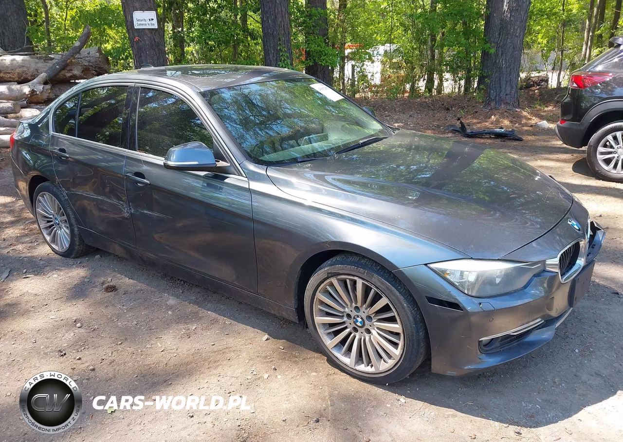 2013 BMW 328I xDrive – zdjęcie 1 z 12