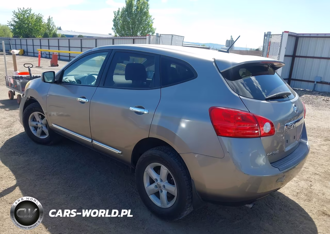 2013 Nissan Rogue S VIN:JN8AS5MV5DW630623 - 3