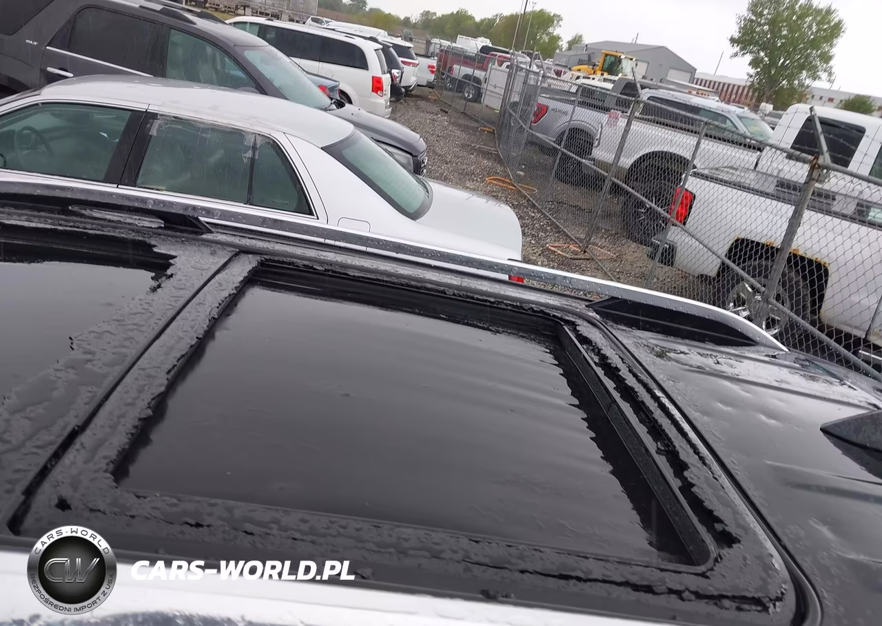 2018 GMC Terrain Denali VIN:3GKALXEX7JL141778 - 18
