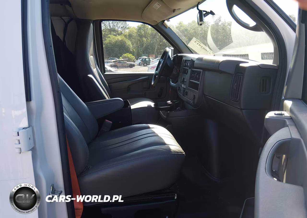 2013 Chevrolet Express 2500 Work Van VIN:1GCWGFCA7D1904120 - 5