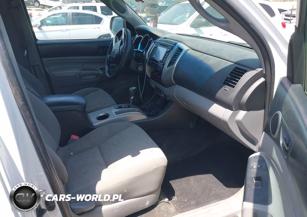 2015 Toyota Tacoma Prerunner VIN:5TFTX4GN3FX050652 - 5