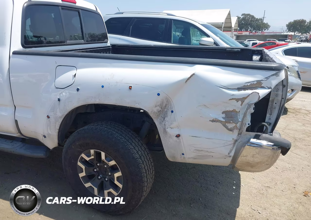 2015 Toyota Tacoma Prerunner VIN:5TFTX4GN3FX050652 - 6