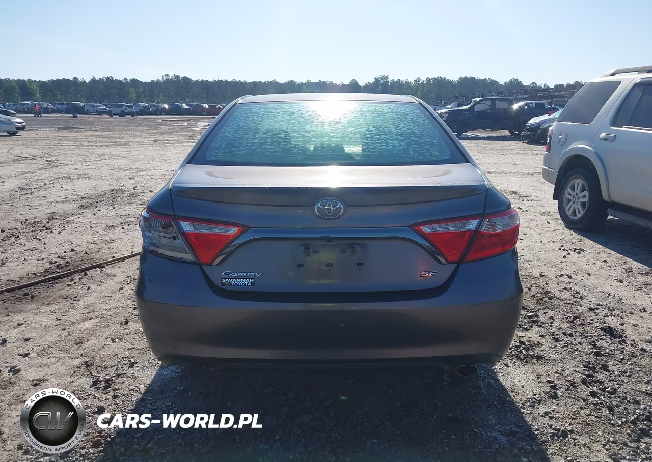 2017 Toyota Camry Se VIN:4T1BF1FK1HU633161 - 16