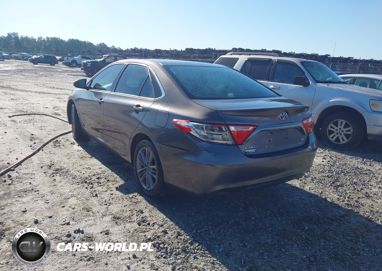 2017 Toyota Camry Se VIN:4T1BF1FK1HU633161 - 3
