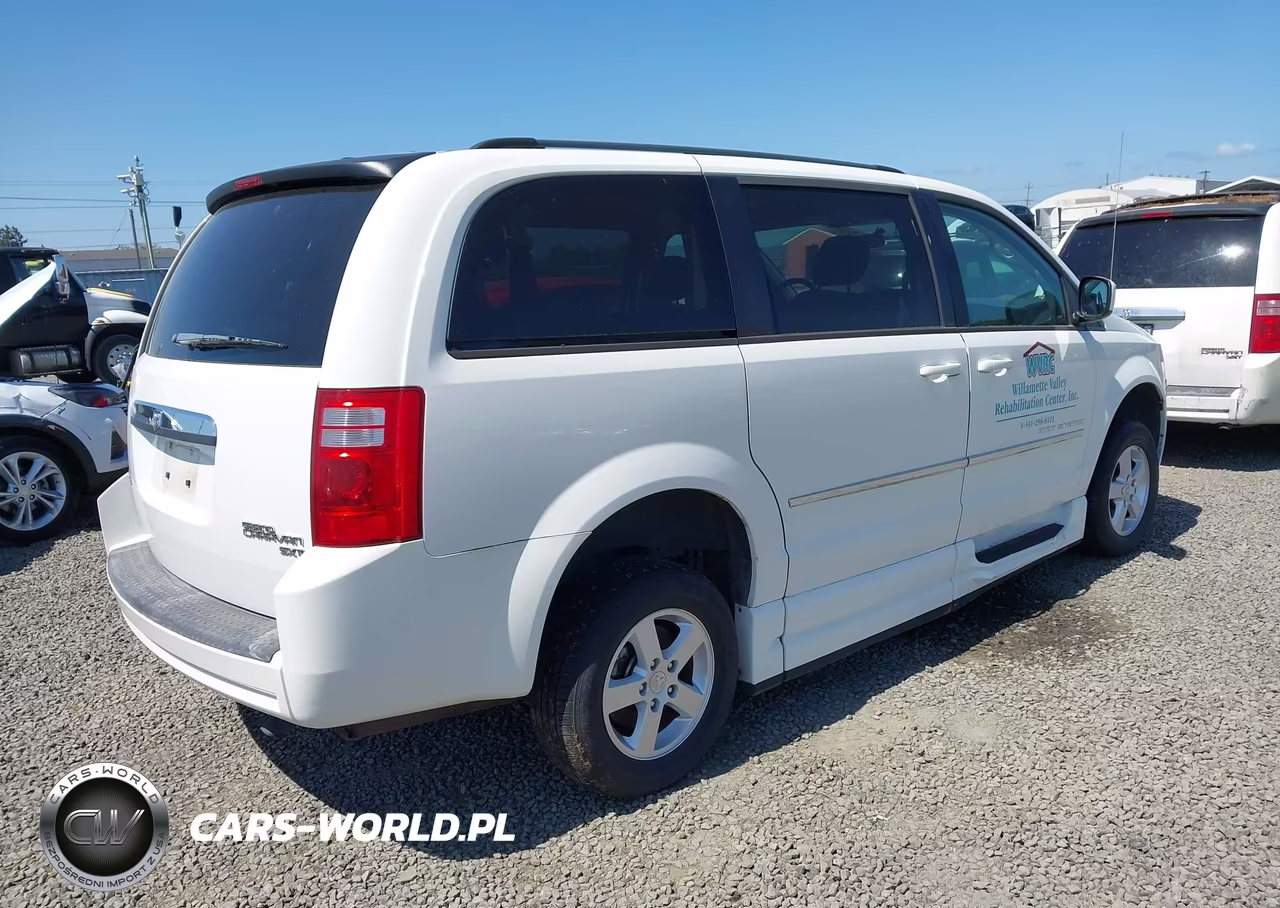 2010 Dodge Grand Caravan Sxt VIN:2D4RN5D17AR261337 - 4