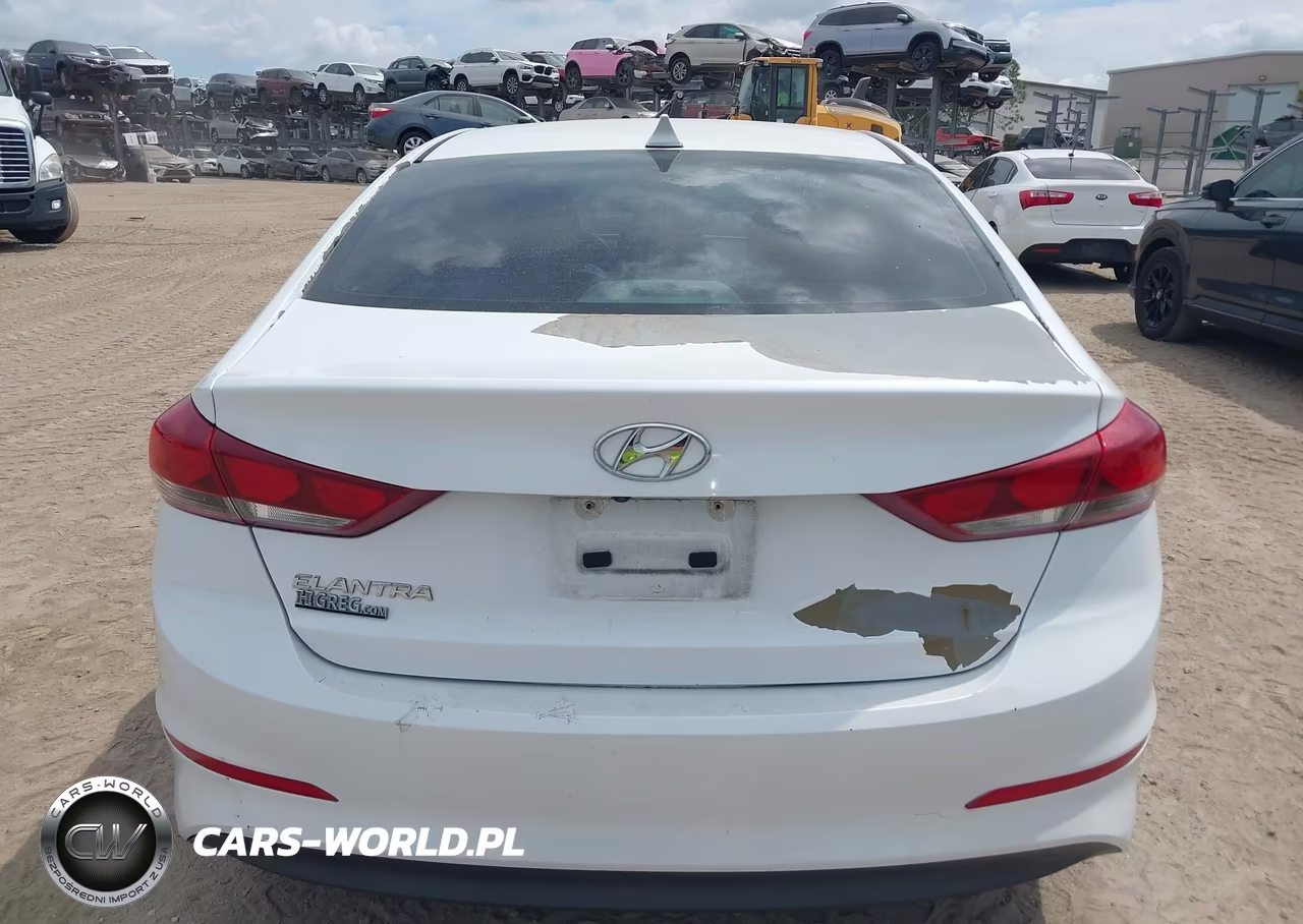 2018 Hyundai Elantra Sel VIN:5NPD84LF5JH303023 - 17