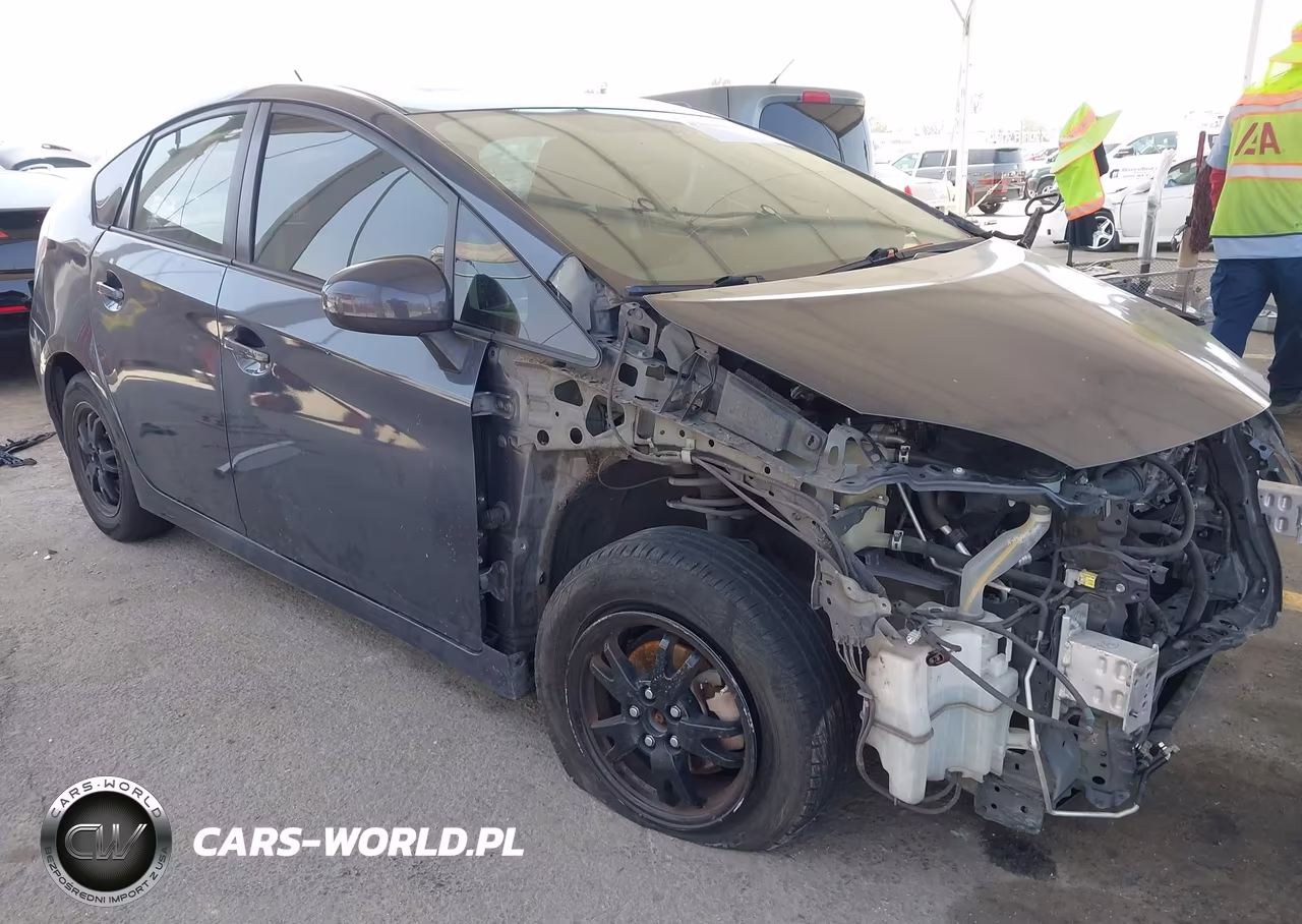 2013 Toyota Prius Three