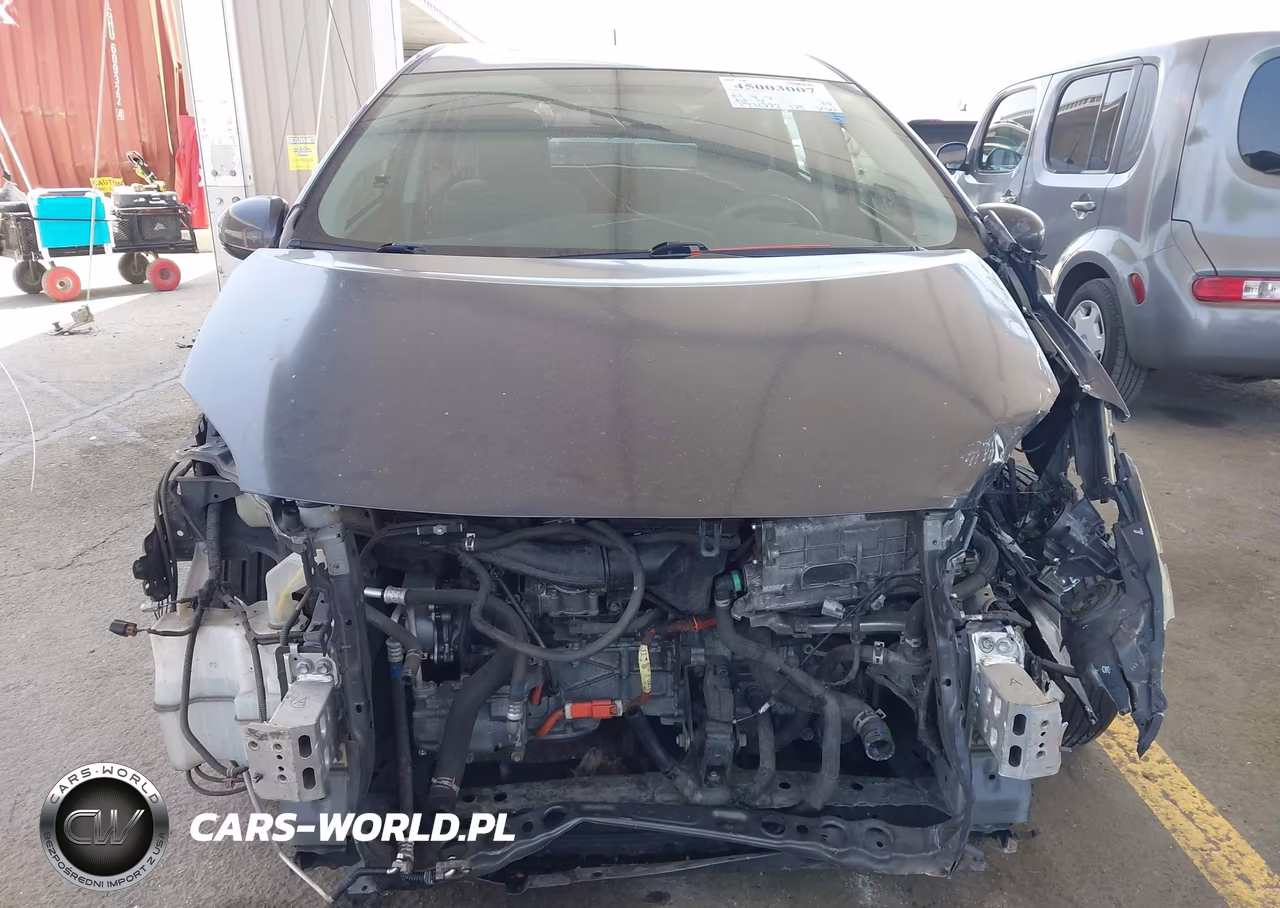 2013 Toyota Prius Three VIN:JTDKN3DU1D1673677 - 13