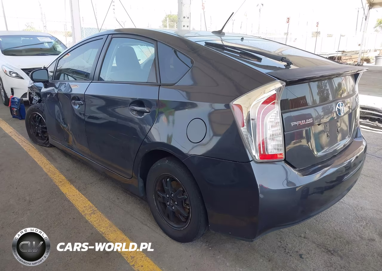 2013 Toyota Prius Three VIN:JTDKN3DU1D1673677 - 3