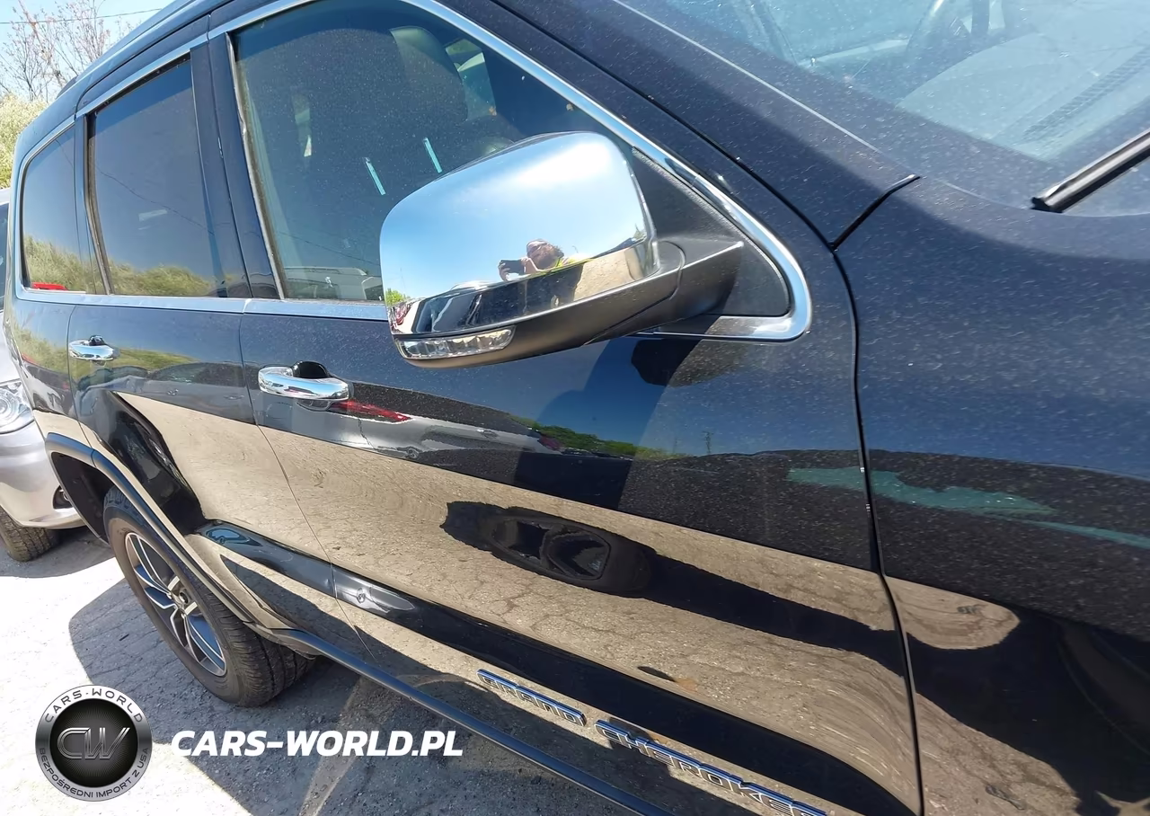 2020 Jeep Grand Cherokee Limited 4X4 VIN:1C4RJFBG9LC386597 - 13