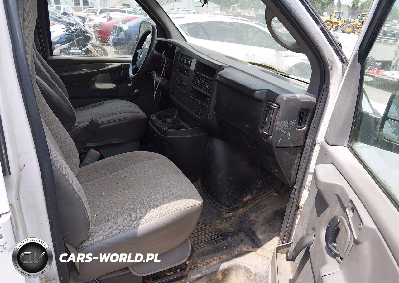 2009 Chevrolet Express 2500 Work Van VIN:1GCGG25C291128496 - 5