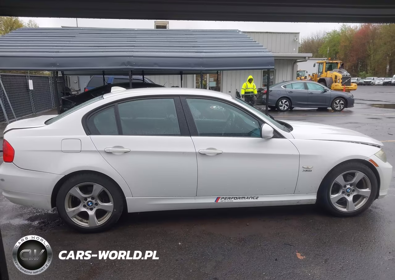 2011 BMW 328I xDrive VIN:WBAPK7C59BA972974 - 13