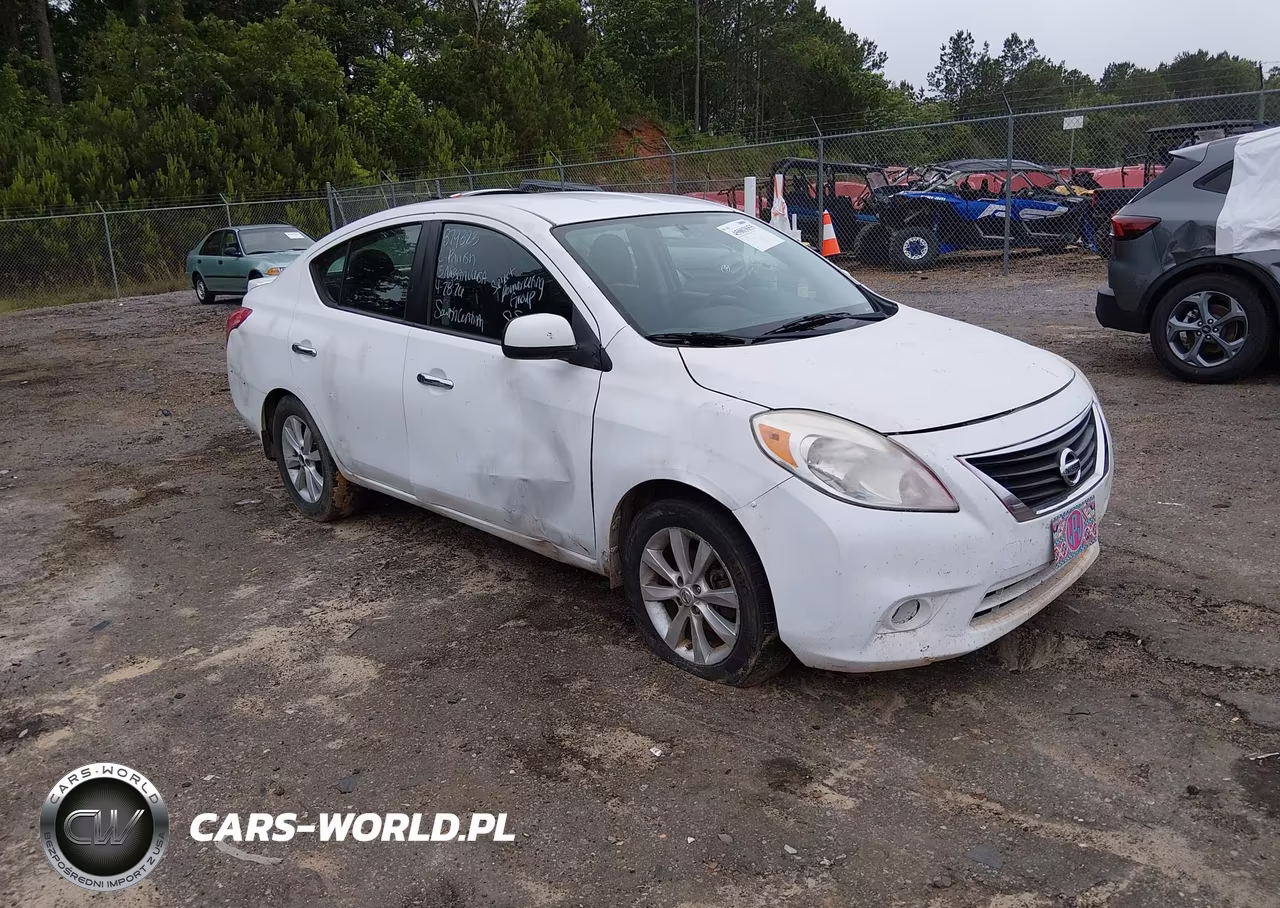 2013 Nissan Versa 1.6 Sv