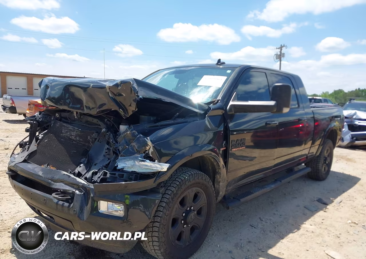 2018 Ram 2500 Laramie 4X2 6'4 Box VIN:3C6UR4NL9JG409037 - 2