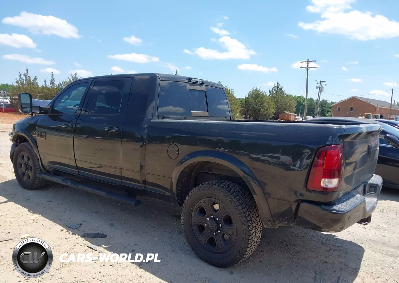 2018 Ram 2500 Laramie 4X2 6'4 Box VIN:3C6UR4NL9JG409037 - 3