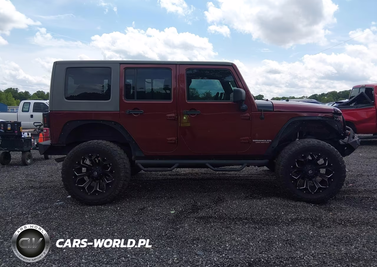 2008 Jeep Wrangler Unlimited Sahara VIN:1J8GA591X8L543198 - 13