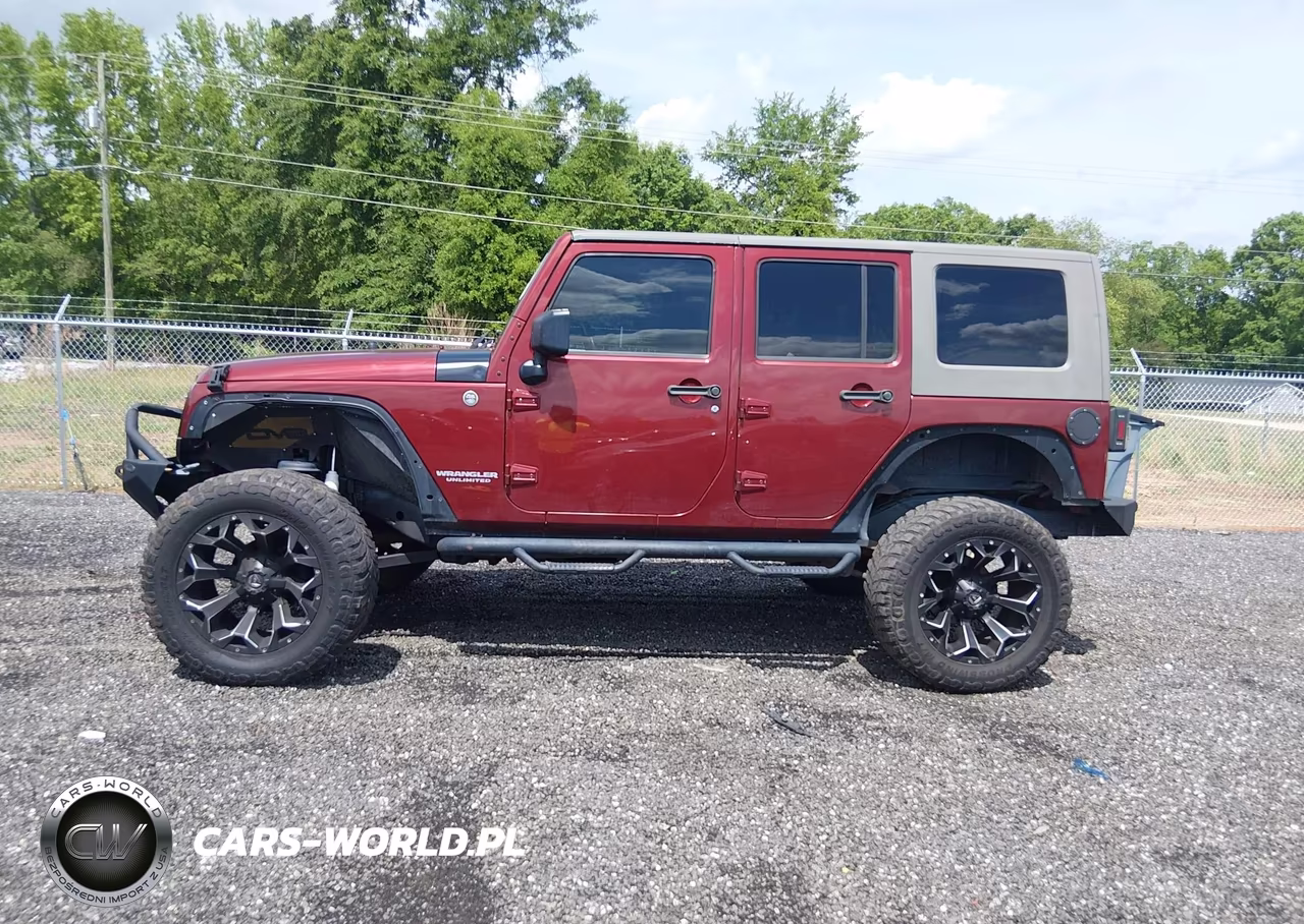 2008 Jeep Wrangler Unlimited Sahara VIN:1J8GA591X8L543198 - 14