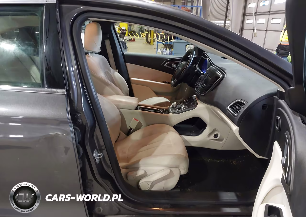 2015 Chrysler 200 Limited VIN:1C3CCCAB0FN707234 - 5