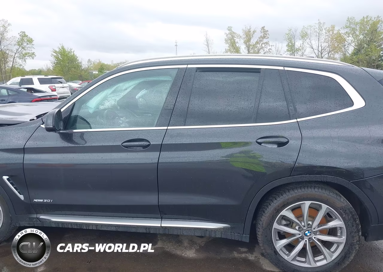2018 BMW X3 xDrive30I VIN:5UXTR9C51JLD62824 - 14